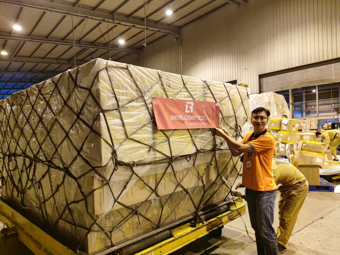 Vừa nhận giải thưởng ASEAN Business Award cách đây ít lâu, Bee Logistics tiếp tục góp mặt trong danh sách 10 Công ty Logistics uy tín nhất và Top 500 doanh nghiệp lớn nhất Việt Nam. Ảnh: T.L.
