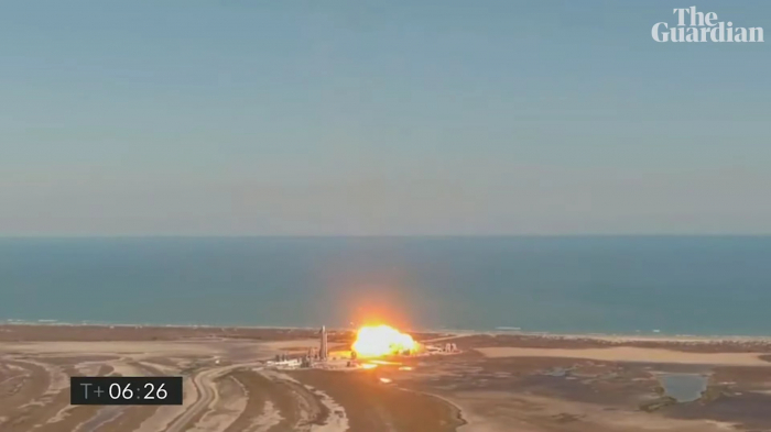 Tên lửa Starship SN8 của SpaceX phát nổ khi đáp xuống.