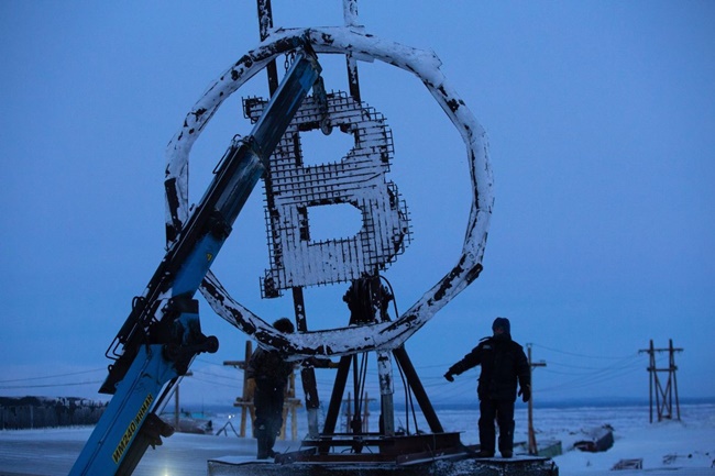 Hình ảnh tại trang trại đào Bitcoin BitCluster ở Siberia (Nga). Ảnh: Bloomberg.
