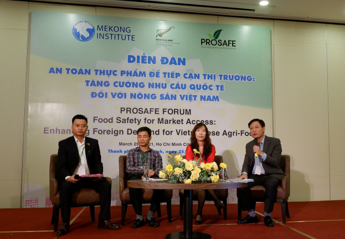 Các khách mời tham gia Diễn đàn 'An toàn thực phẩm để tiếp cận thị trường: Tăng cường nhu cầu quốc tế đối với nông sản Việt Nam', tổ chức ngày 25/3. Ảnh: Kim Thanh