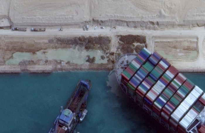Giá dầu thô giảm trong phiên giao dịch đầu tuần ngày 29/3, sau 4 phiên diễn biến giá lên xuống thất thường, khi sự cố gắng vẫn tiếp tục để giải thoát chiếc tàu chở container khổng lồ đang mắc kẹt tại kênh đào Suez.