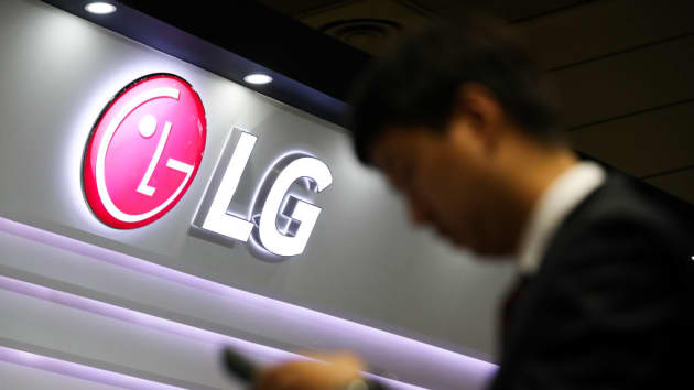 Thua lỗ 4,5 tỉ USD, LG chính thức dừng sản xuất, đóng cửa mảng di động. Ảnh: CNBC