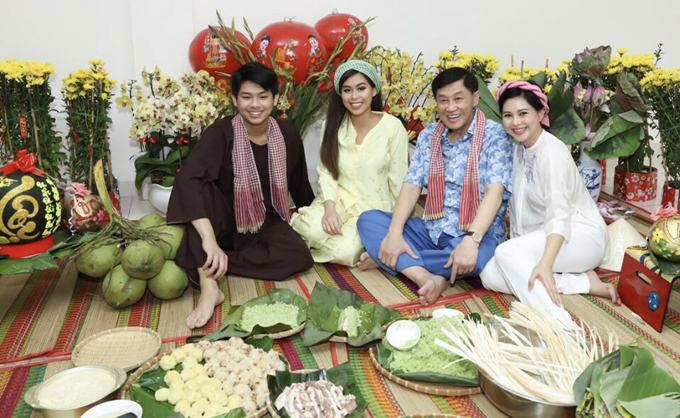 Gia đình ông Jonathan Hạnh Nguyễn (Ảnh: Internet)