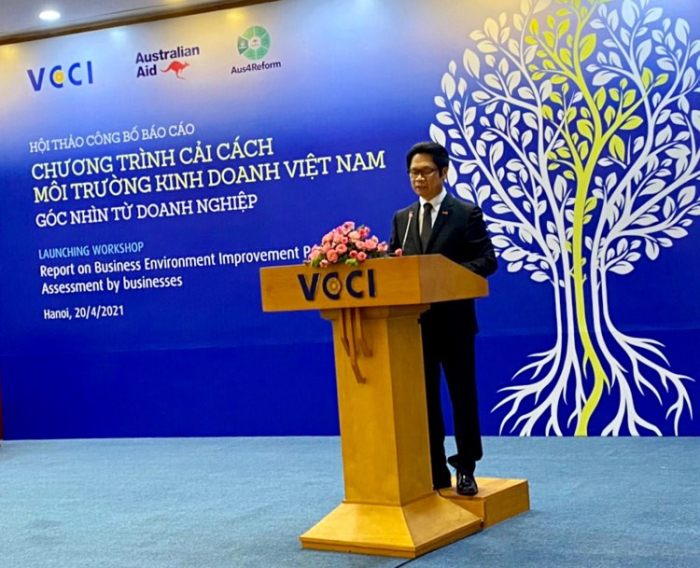 TS. Vũ Tiến Lộc, Chủ tịch VCCI phát biểu tại sự kiện sáng nay 20/4. Ảnh: PV
