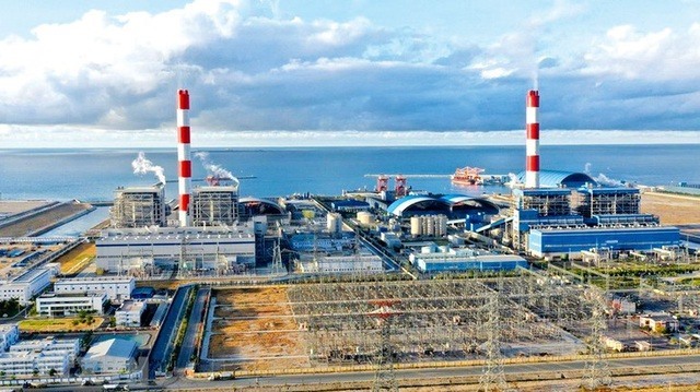 Nhà máy Nhiệt điện Vĩnh Tân 3 là dự án điện than lớn nhất nằm trong Trung tâm Điện lực Vĩnh Tân, tỉnh Bình Thuận. Ảnh: TTX