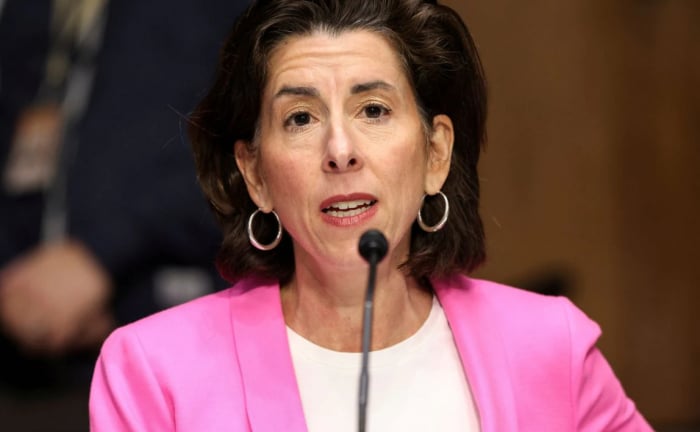 Bộ trưởng Thương mại Hoa Kỳ Gina Raimondo. Ảnh: Reuters