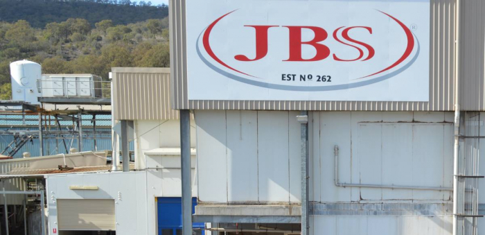 Hãng chế biến thịt lớn nhất thế giới JBS bị tấn công mạng đòi tiền chuộc. Ảnh: Foxbusiness