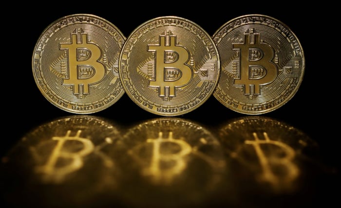 Bitcoin tăng giá mạnh đầu tuần. Ảnh: Reuters