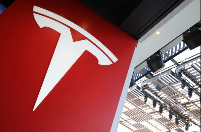 Mỹ điều tra 10 vụ tai nạn liên quan đến Autopilot của Tesla kể từ 2016. Ảnh: Reuters.