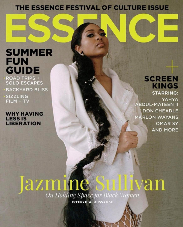 Hình ảnh mới nhất của Jazmine Sullivan trên trang bìa tạp chí Essence. Ảnh: NVCC