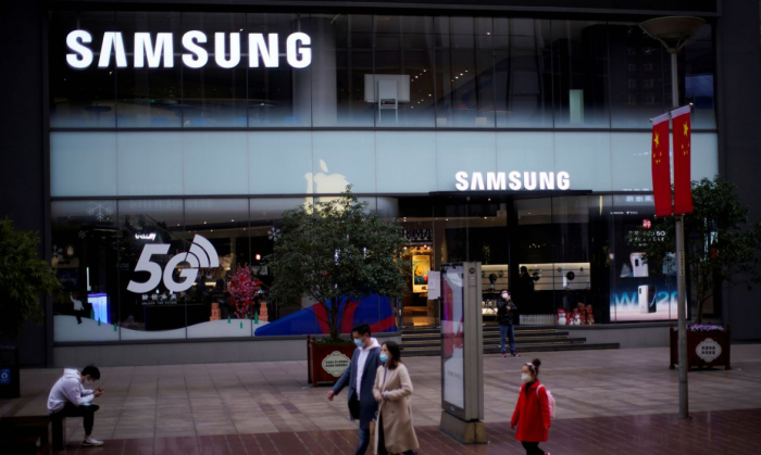 Lợi nhuận Samsung tăng vọt nhưng doanh số điện thoại giảm sâu. Ảnh: Reuters.
