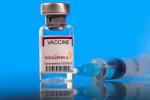 Thêm 1,2 triệu liều vaccine Covid-19 của AstraZeneca về đến Việt Nam. Ảnh: T.L