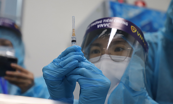 Đến ngày 31/7, TP Hồ Chí Minh đã được phân bổ 3 triệu liều vaccine ngừa Covid-19. Ảnh: T.L