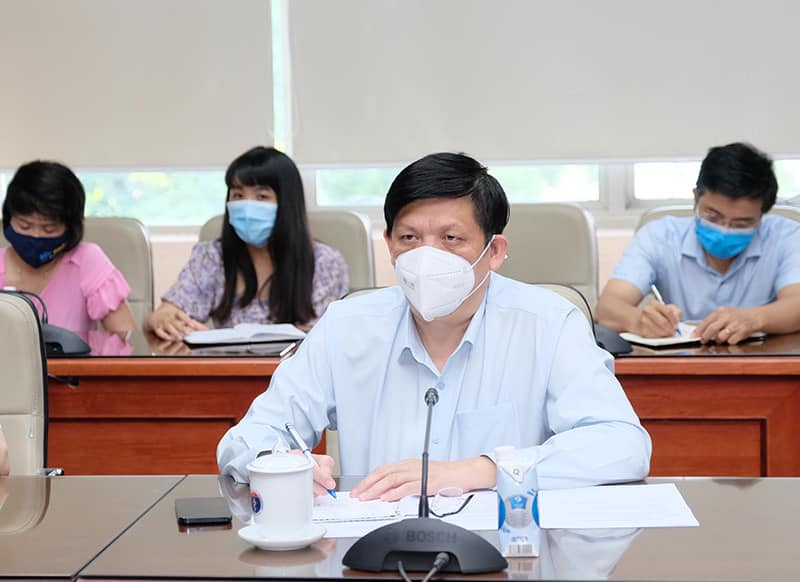 Bộ trưởng Bộ Y tế Nguyễn Thanh Long họp với đại diện Cơ quan Phát triển Quốc tế Hoa Kỳ (USAID) và Trung tâm Kiểm soát bệnh tật (CDC) Hoa Kỳ. Ảnh: BYT.
