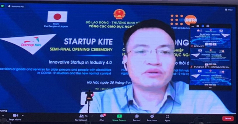 Shark Vương tham dự và phát biểu trong Vòng Bán kết của Chương trình Startup Kite 2021. Ảnh: DNT.