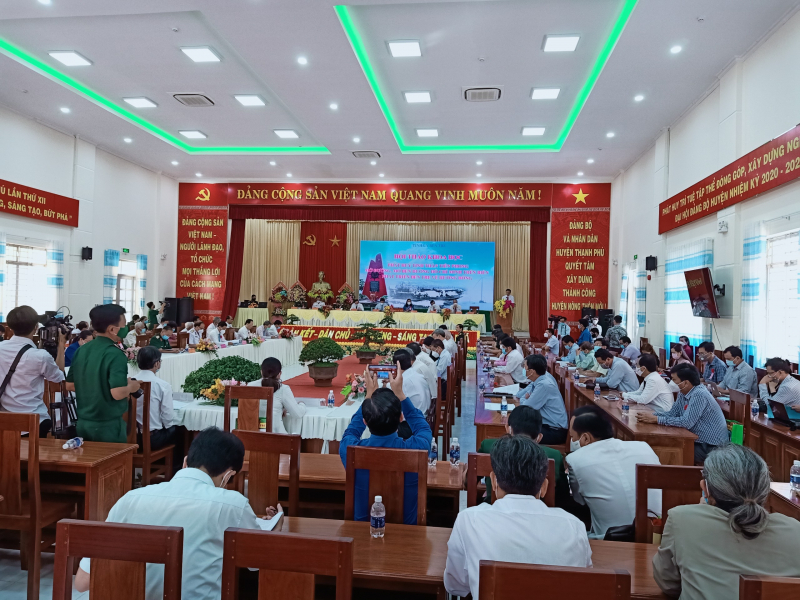 Bến Tre tổ chức Hội thảo khoa học khẳng định ý nghĩa lịch sử mở bến đường Hồ Chí Minh trên biển tại huyện Thạnh Phú. Ảnh: PV 