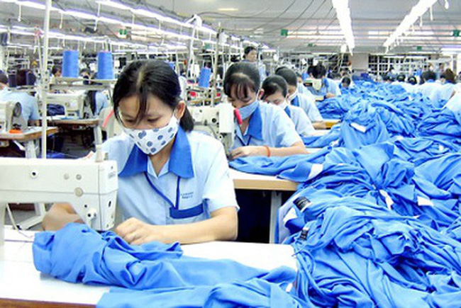 Để giữ được đơn hàng, thúc đẩy “xanh hoá” toàn ngành dệt may đang là vấn đề bức thiết đặt ra.