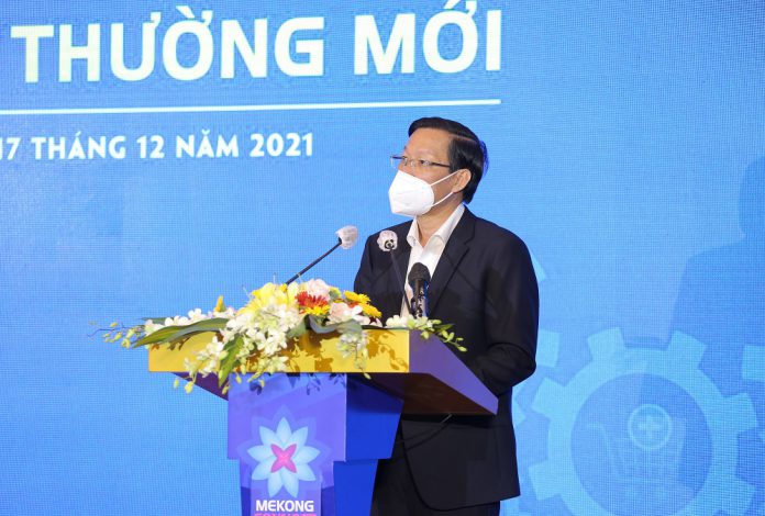 Ông Phan Văn Mãi, Chủ tịch UBND TP.HCM phát biểu khai mạc tại Mekong Connect. Ảnh: BSA
