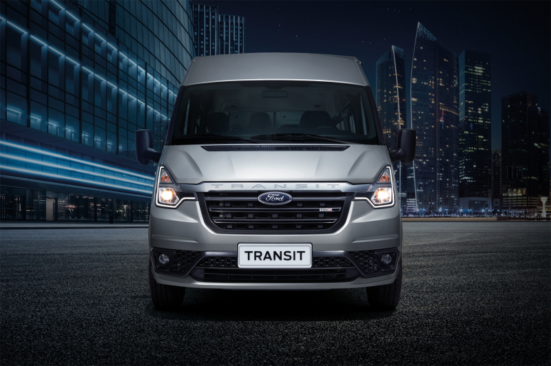 Ford Transit mới sẽ được giao đến tay khách hàng từ ngày 18/01/2022 với giá bán 845 triệu đồng (đã bao gồm VAT). Ảnh: TL.