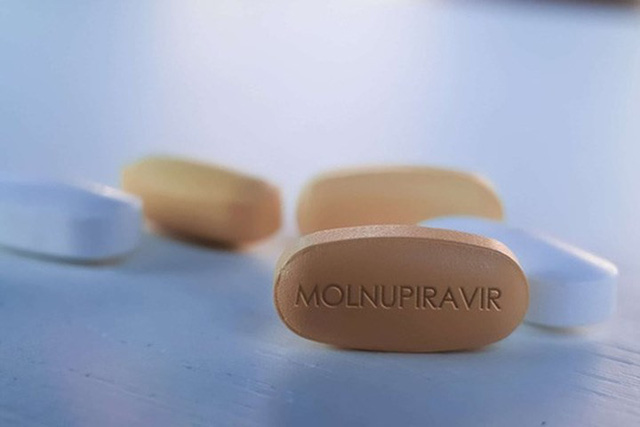 Chính thức cấp phép 3 loại thuốc chứa Molnupiravir sản xuất trong nước. Ảnh: T.L