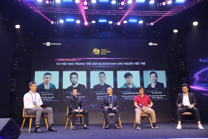 Các diễn giả tham gia tọa đàm Cơ hội nào trong thế giới Blockchain cho người Việt trẻ tại Tech Summit 2022