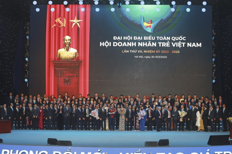 Đại hội Hội Doanh nhân trẻ Việt Nam khóa VII vừa hiệp thương, chọn cử Thường trực Đoàn Chủ tịch gồm Chủ tịch và 16 Phó Chủ tịch. 