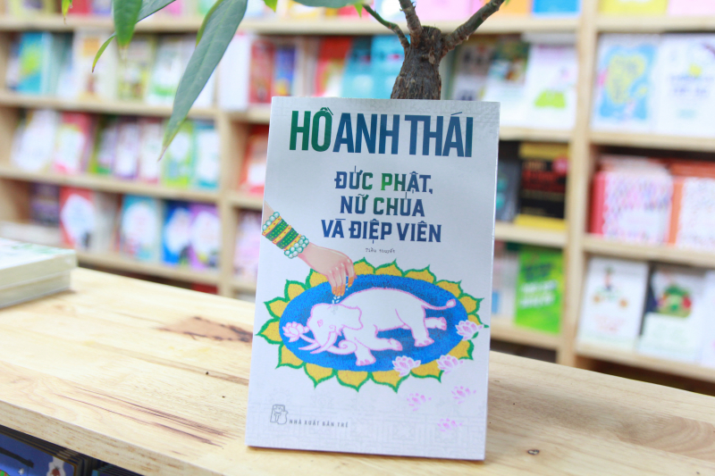 Tập sách về đề tài Ấn Độ mới nhất của nhà văn Hồ Anh Thái. Ảnh: XBT