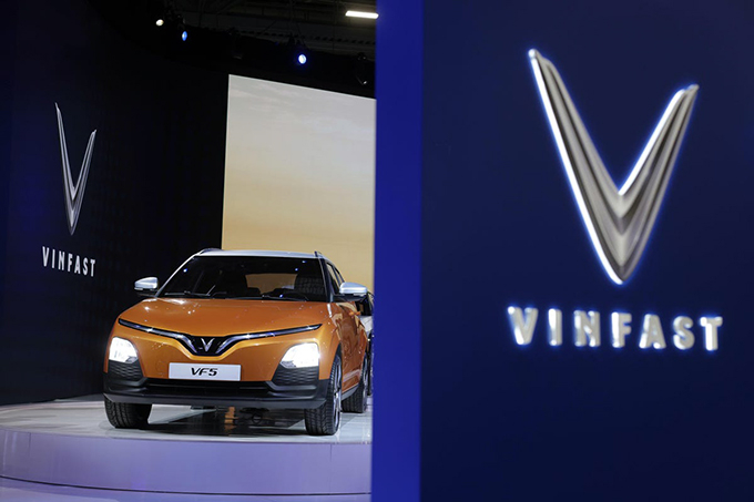 Xe điện VinFast VF 5 được trưng bày ở triển lãm CES 2022 tại Las Vegas. Ảnh Getty Images