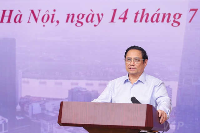 Thủ tướng Phạm Minh Chính phát biểu tại Hội nghị chiều 14/7. Ảnh: VGP