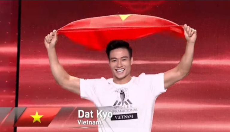 Hình ảnh màu cờ sắc áo Việt Nam tại cuộc thi. Ảnh: EKCC