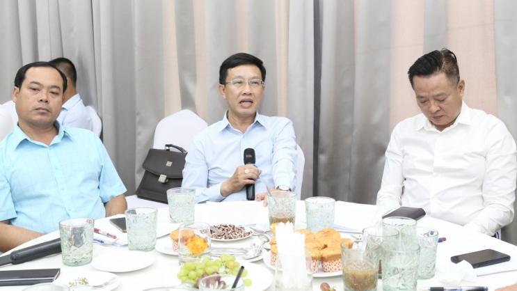 Đồng chí Nguyễn Văn Hoà, TUV, Giám đốc Sở văn hoá, Thể thao và Du lịch tỉnh Ninh Thuận (đang phát biểu).