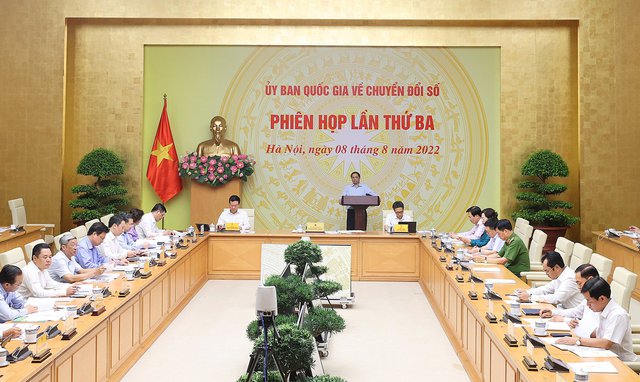 Thủ tướng chủ trì phiên họp thứ ba của Ủy ban Quốc gia về chuyển đổi số. Ảnh: VGP