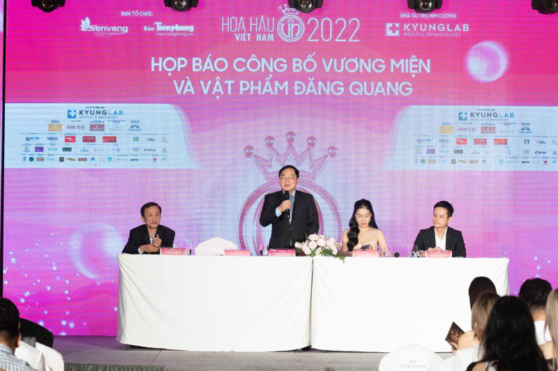 Ông Lê Xuân Sơn- Trưởng Ban tổ chức chia sẻ về vòng chung kết. Ảnh: EKCC