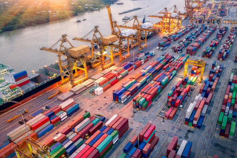 Việc tái cấu trúc chuỗi cung ứng hướng về Việt Nam sẽ là chỉ dấu tích cực cho sự phục hồi sản xuất, xuất khẩu thời gian tới. Ảnh: TL.