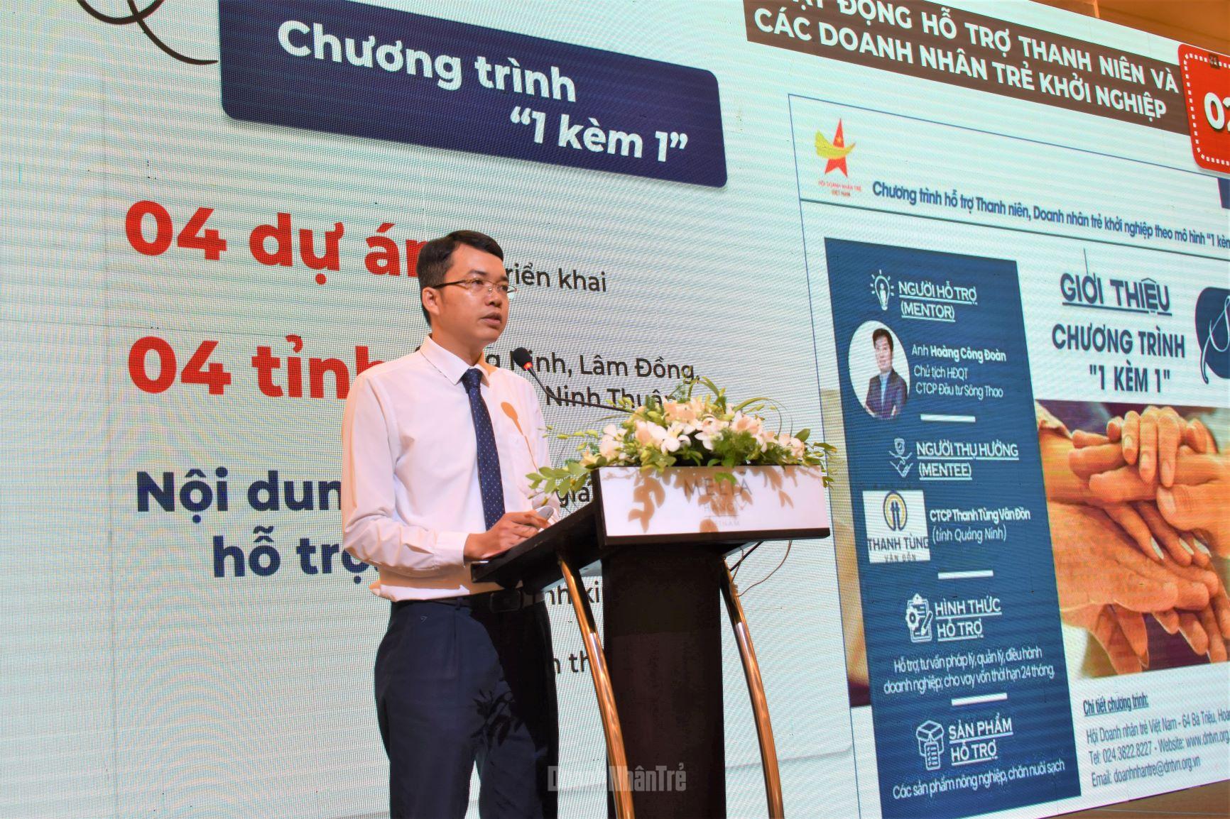 Ông Nguyễn Duy Tụ, Phó Chánh Văn phòng Hội Doanh Nhân trẻ Việt Nam báo cáo kết quả hoạt động Hội 6 tháng đầu năm.