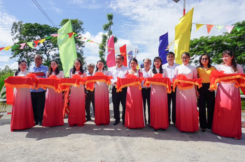 Lễ khánh thành cầu Bốn Xã