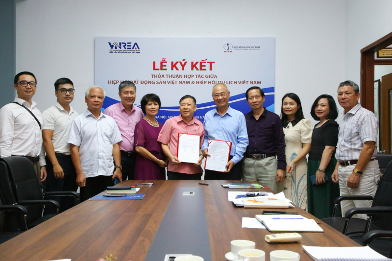 Toàn cảnh lễ ký kết thỏa thuận hợp tác giữa VNREA và VITA.