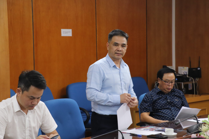 Ông Nguyễn Doãn Thắng, Phó Chủ tịch – Tổng thư ký Hội DNT Việt Nam báo cáo công tác chuẩn bị Lễ kỷ niệm.