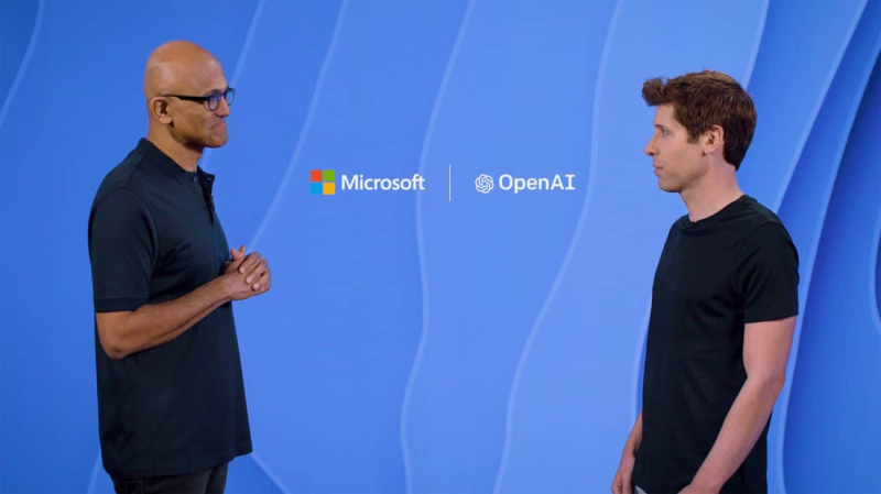 CEO Microsoft, Satya Nadella (trái), cùng Sam Altman trong sự kiện tung ra sản phẩm ứng dụng trí thông minh nhân tạo. Ảnh: Coingape