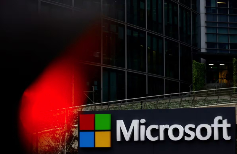 OpenAI và Microsoft bị kiện vì vi phạm bản quyền đào tạo AI. Ảnh: Reuters