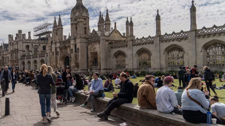 King's College Cambridge. Các trường đại học Anh Quốc đang trở thành lựa chọn ưa thích cho du học sinh Việt Nam. Ảnh: Nikkei Asia