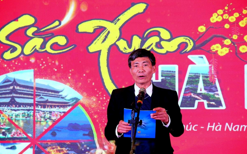 Ông Nguyễn Anh Tiến - Ủy viên Trung ương Hội Doanh nhân trẻ Việt Nam, Chủ tịch Hội Doanh nghiệp trẻ Hà Nam phát biểu tại chương trình.