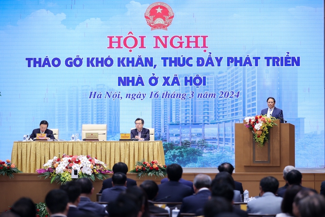 Thủ tướng Chính phủ Phạm Minh Chính chủ trì hội nghị tháo gỡ khó khăn, thúc đẩy phát triển nhà ở xã hội. Ảnh: VGP