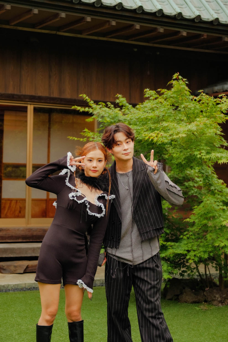 Hoàng Yến chibi diễn cùng nam diễn viên người Nhật