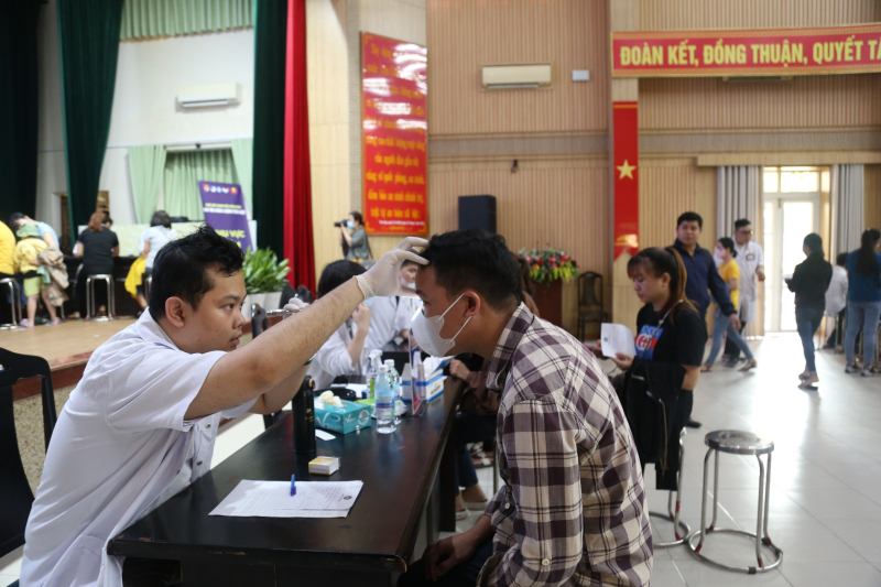 Ngày hội diễn ra với các hoạt động sôi nổi như: Khám chữa bệnh, tư vấn sức khỏe, cấp thuốc miễn phí cho 2.500 thanh niên công nhân.