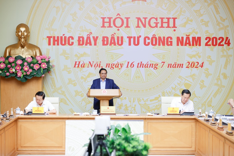 Ngày 16/7, Thủ tướng Phạm Minh Chính chủ trì Hội nghị trực tuyến toàn quốc của Thường trực Chính phủ về thúc đẩy đầu tư công năm 2024. Ảnh: VGP