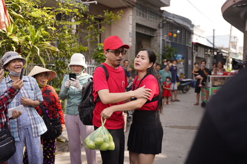 Hứa Minh Đạt tìm được vợ tại chợ