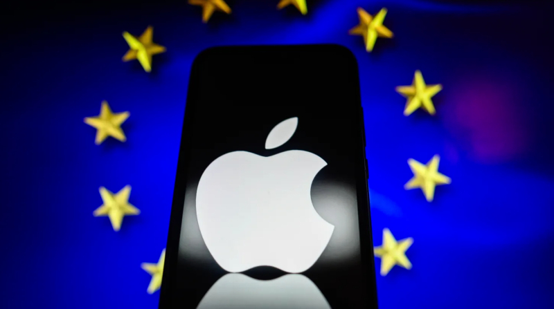 EU ra phán quyết buộc Apple nộp 13 tỷ USD tiền thuế cho Ireland. Ảnh:CNBC