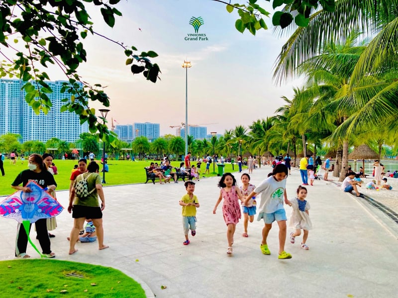 Nhiều gia đình chọn Vinhomes Grand Park vì môi trường sống trong lành hiếm có và hệ thống giáo dục đẳng cấp, toàn diện nơi đây