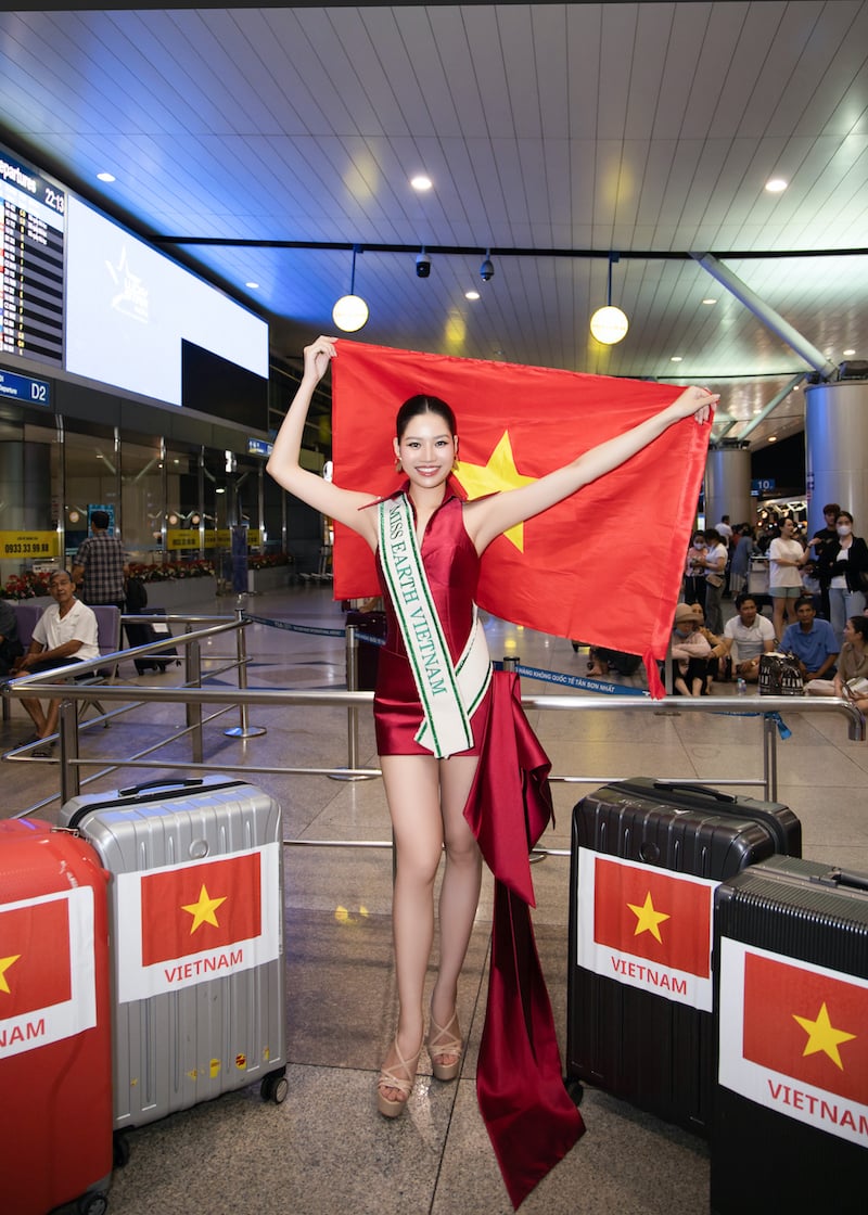 Cao Ngọc Bích tự tin lên đường tham gia cuộc thi Miss Earth 2024